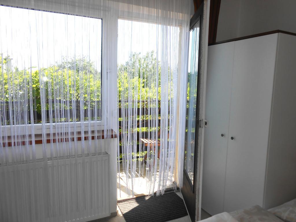 White Rabbit Hall Podebrady Phòng bức ảnh