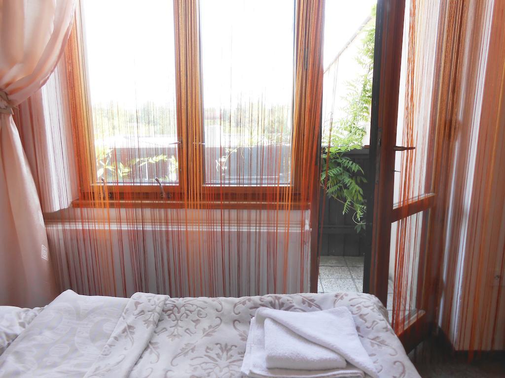 White Rabbit Hall Podebrady Phòng bức ảnh