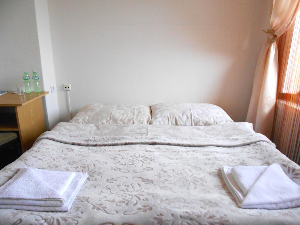 White Rabbit Hall Podebrady Phòng bức ảnh