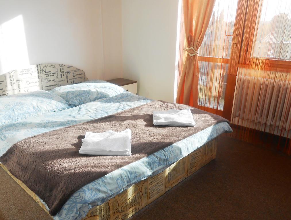 White Rabbit Hall Podebrady Phòng bức ảnh